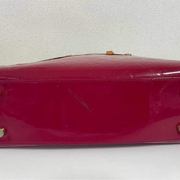 Louis Vuitton Brea Handbag - Picture 9 of 12